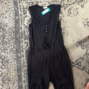 Black V-Neck Sleeveless Jumpsuit with Relaxed Fit